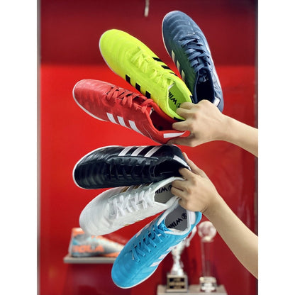 GIÀY BÓNG ĐÁ BIG SIZE WIKA 3 SỌC (tặng tất dệt)- GIÀY PHỦI SIZE 44 & SIZE 45 - Đã may full đế